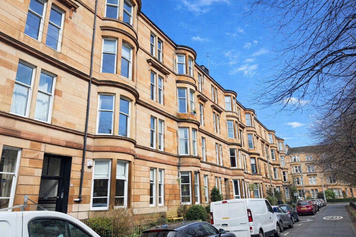 Flat Woodlands Drive in Glasgow