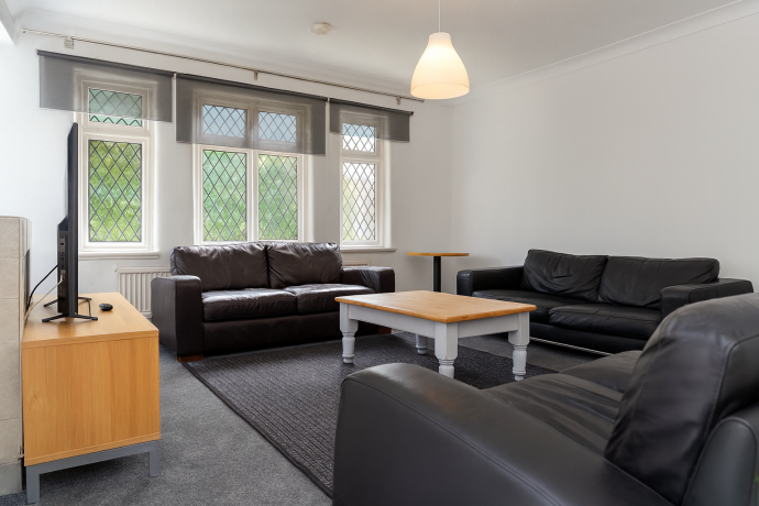 Flat Otley Road in Leeds