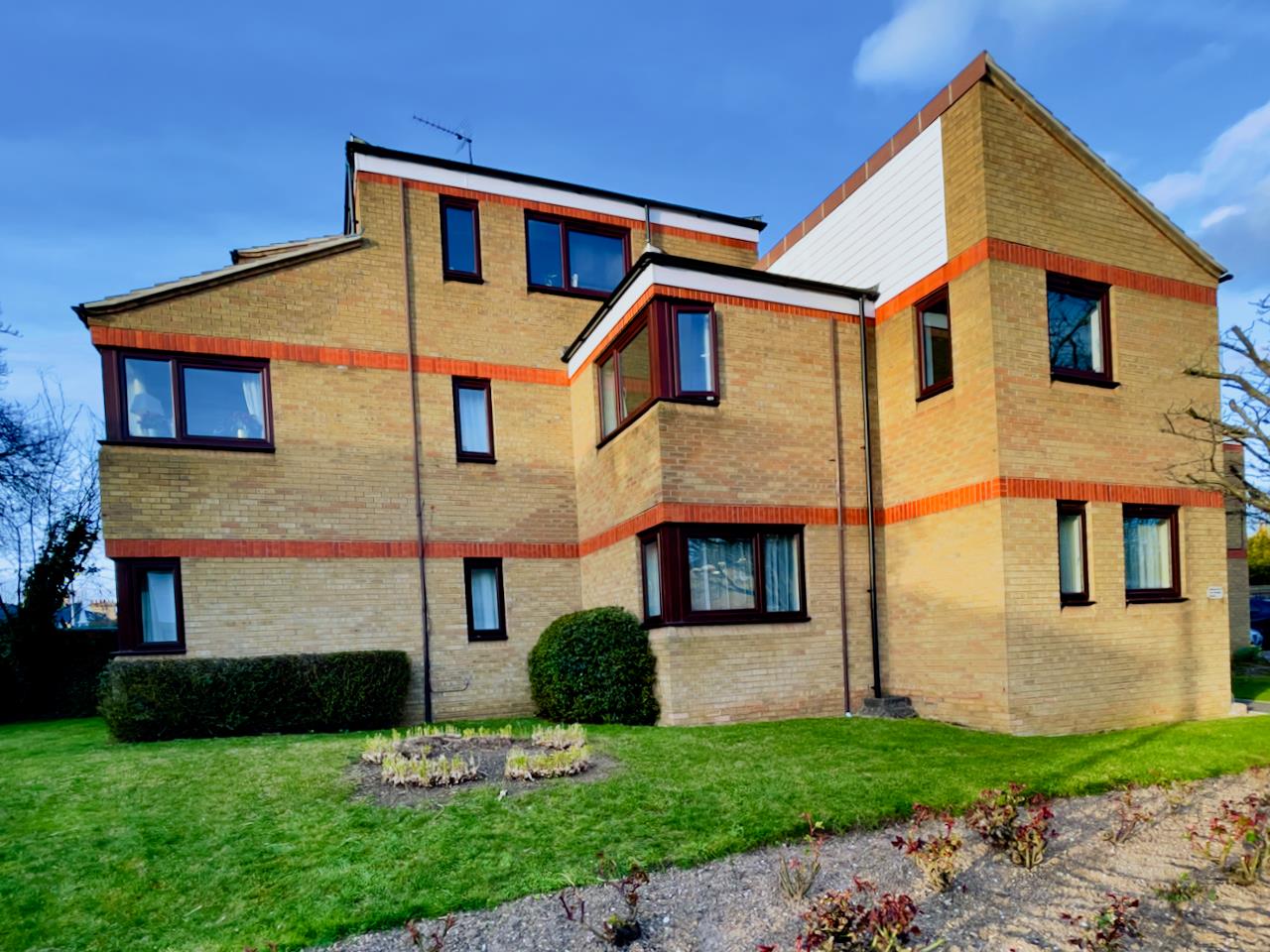 Flat Beaulands Close in Cambridge