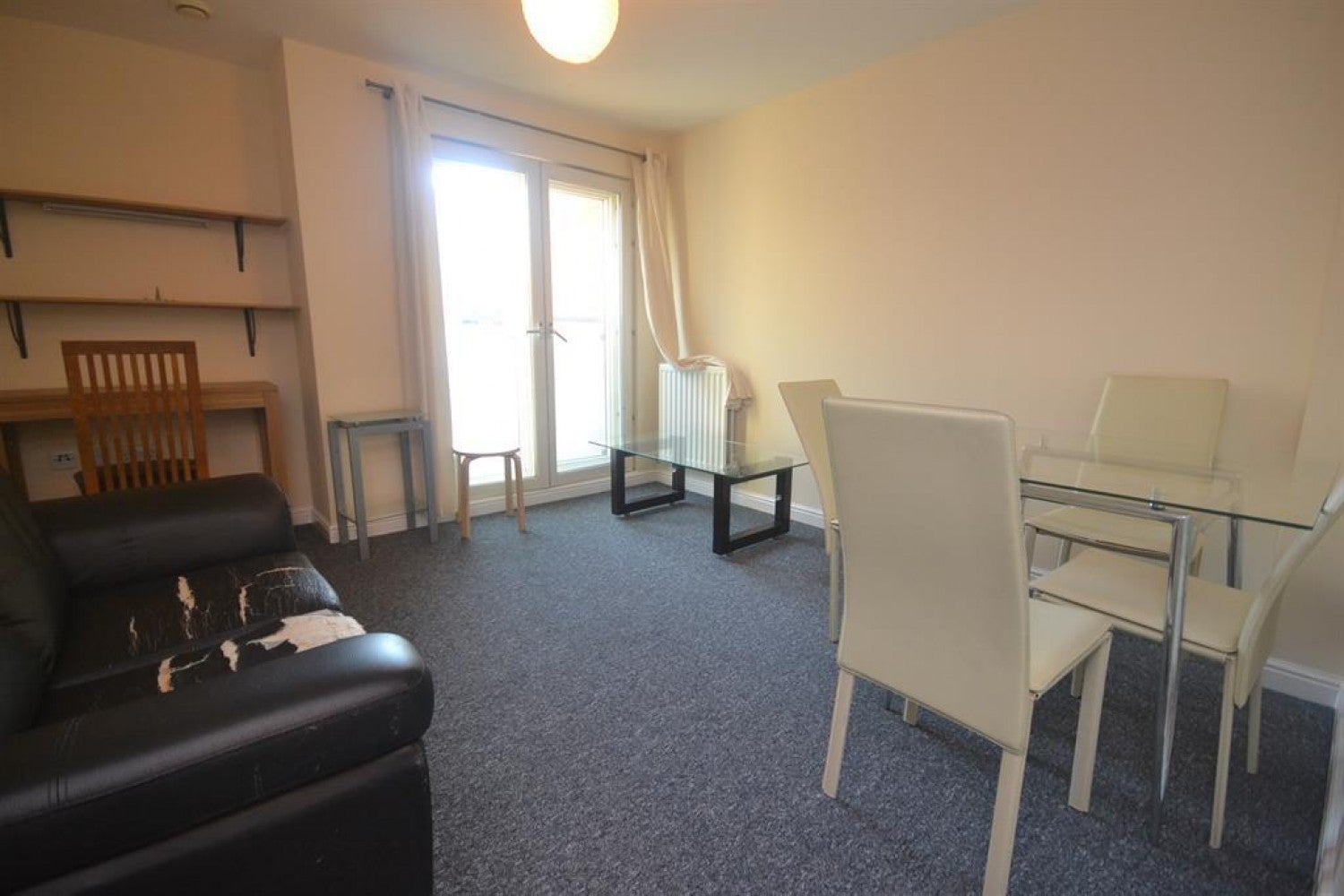Flat Inner Distribution Road in Reading