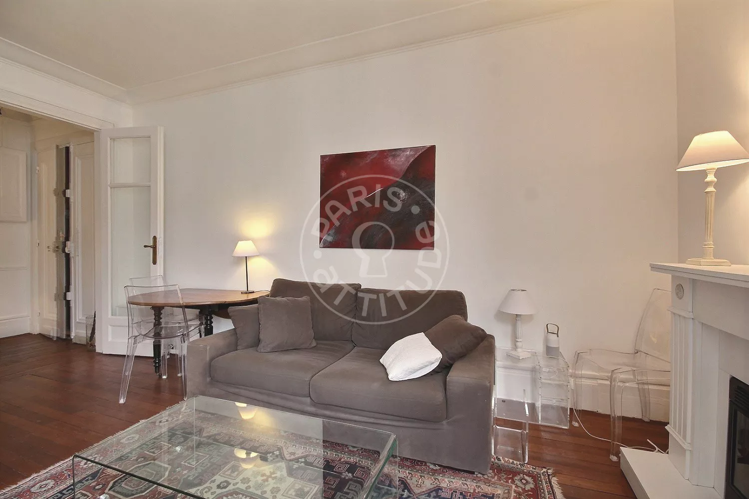 Flat Square Mignot in Paris