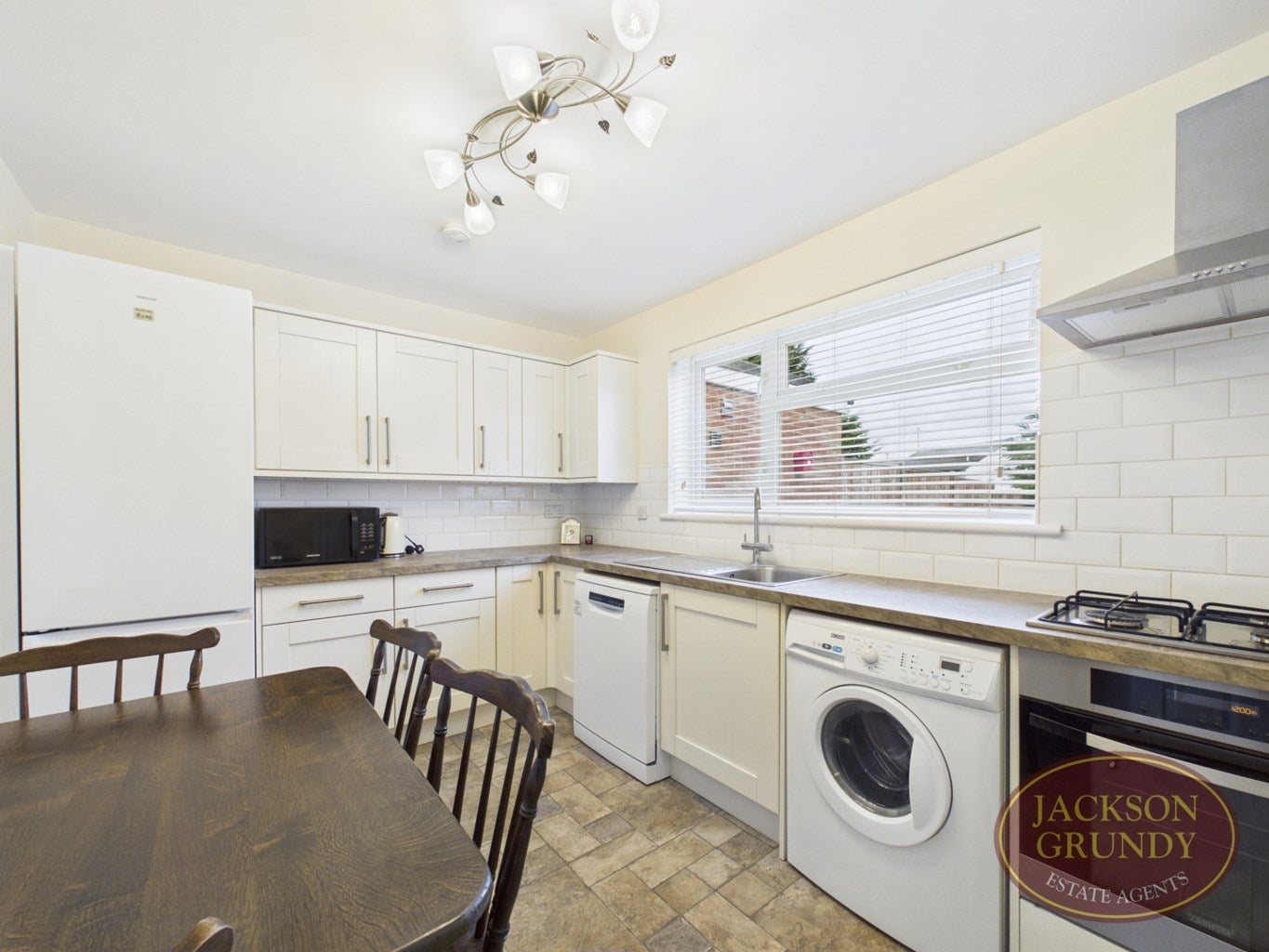 House Loxton Close in Duston