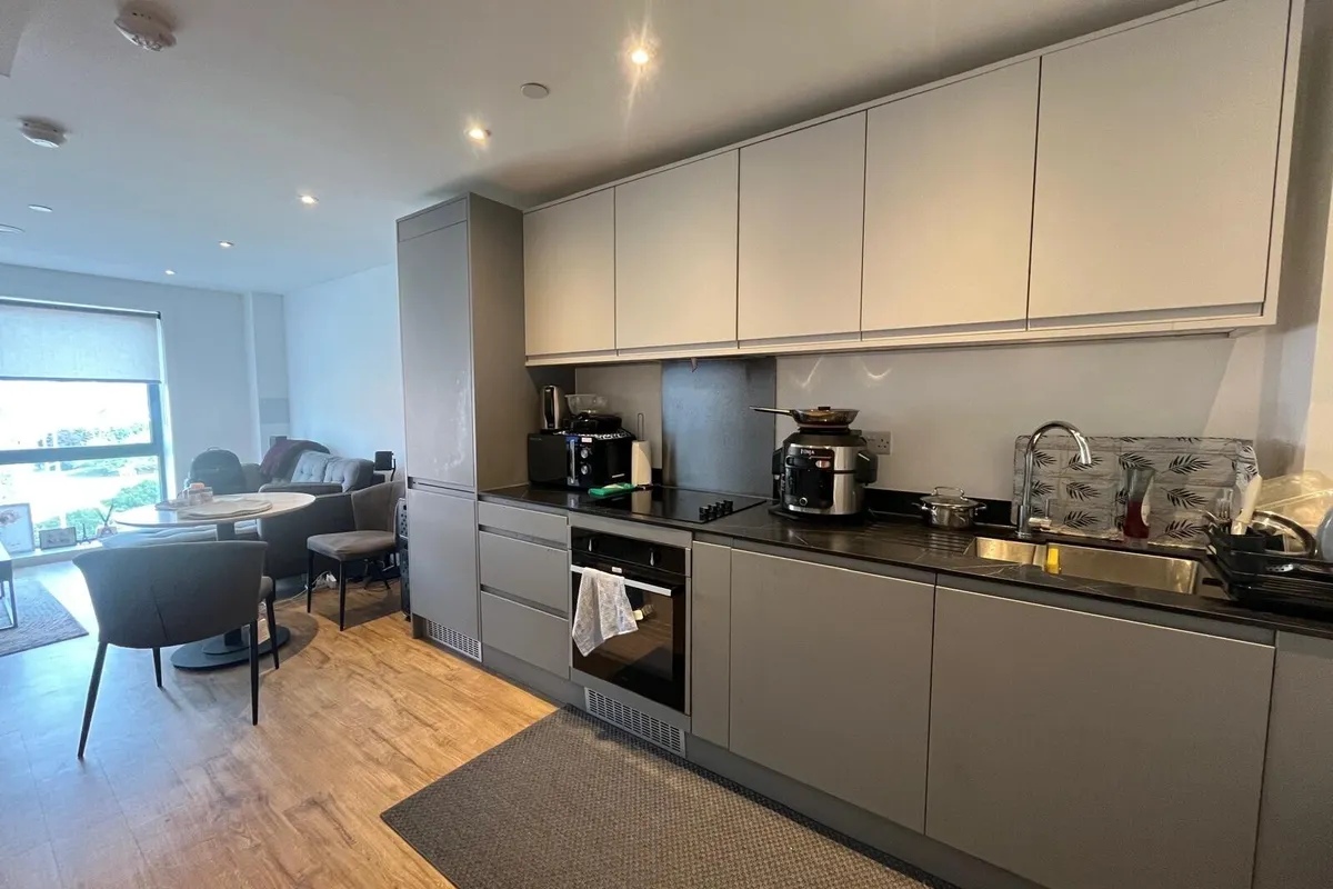 Flat Saxton Lane in Leeds