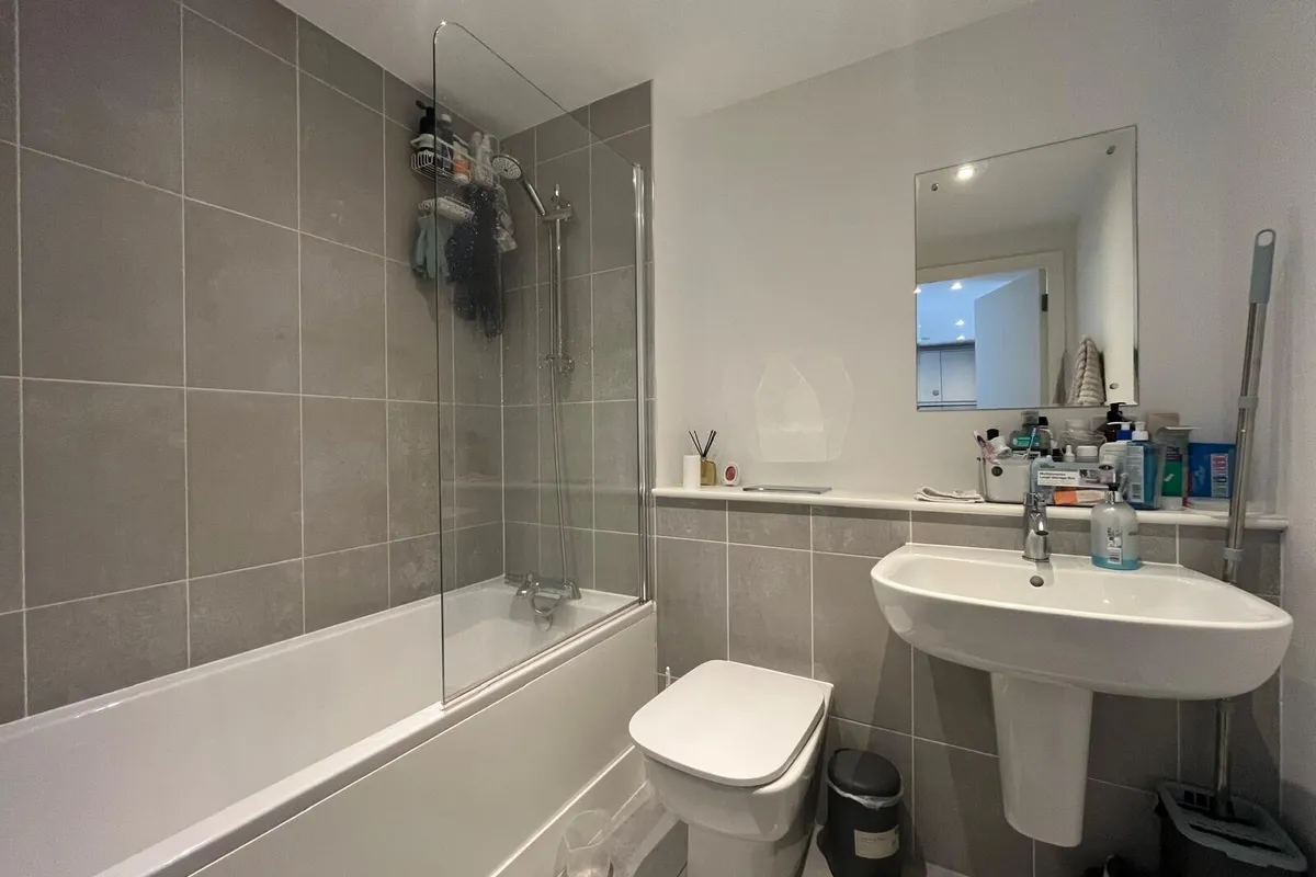 Flat Saxton Lane in Leeds