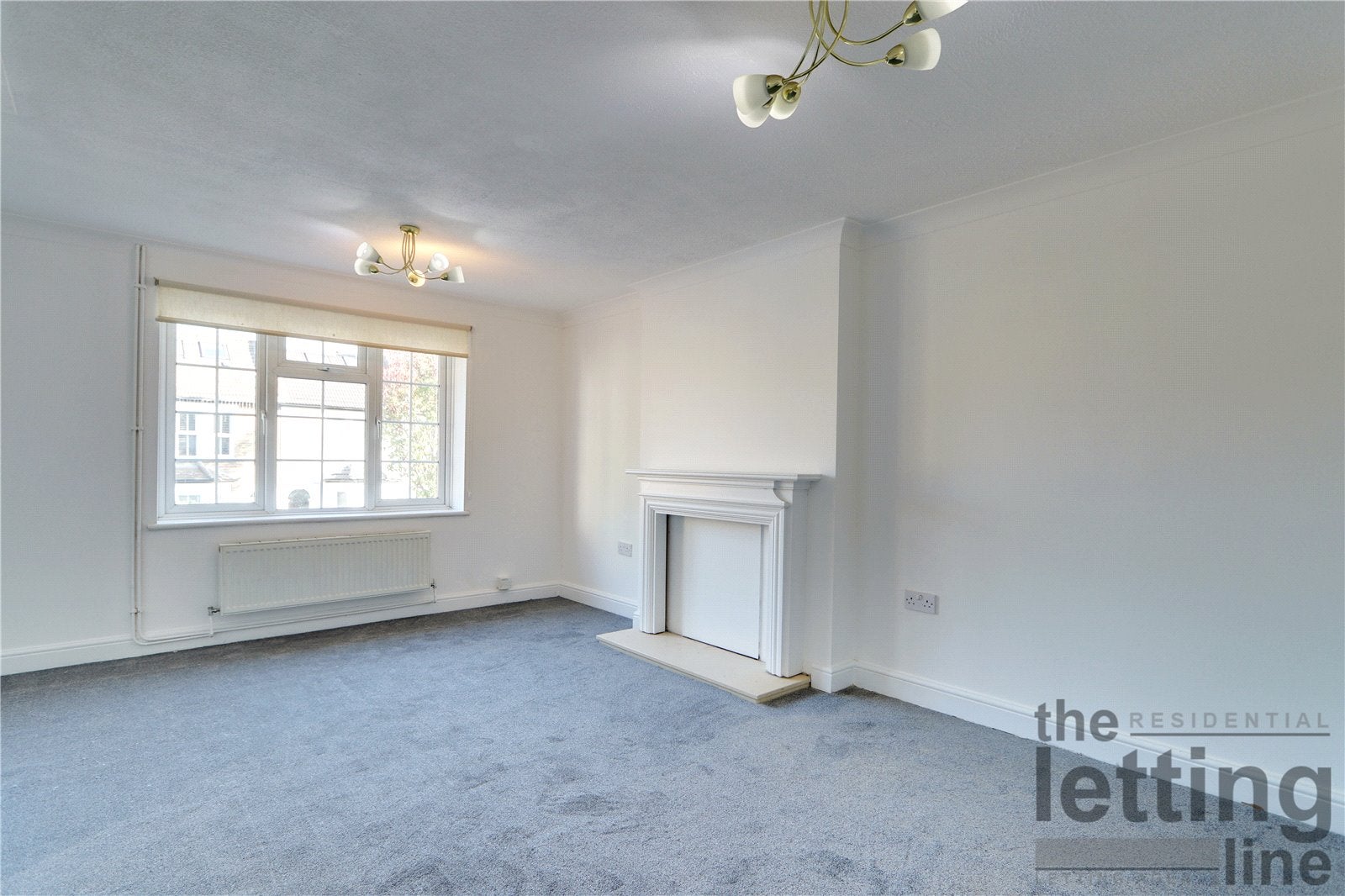 Flat Gordon Road in Greater London