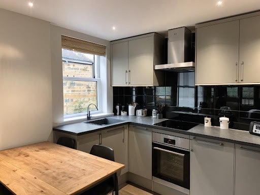 Flat Giltspur Street in City of London
