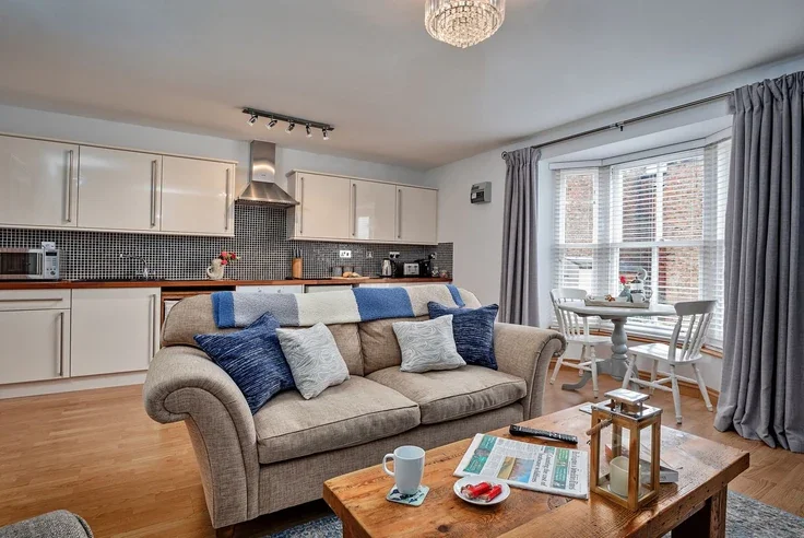Flat Silver Street in Whitby