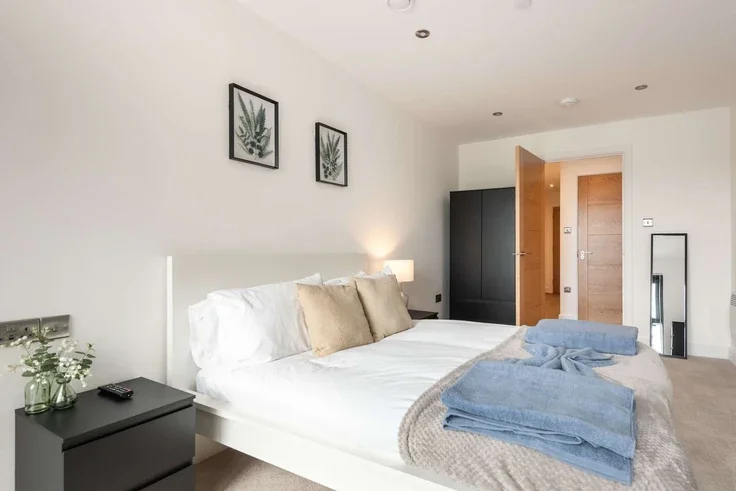 Flat Pontefract Lane in Leeds