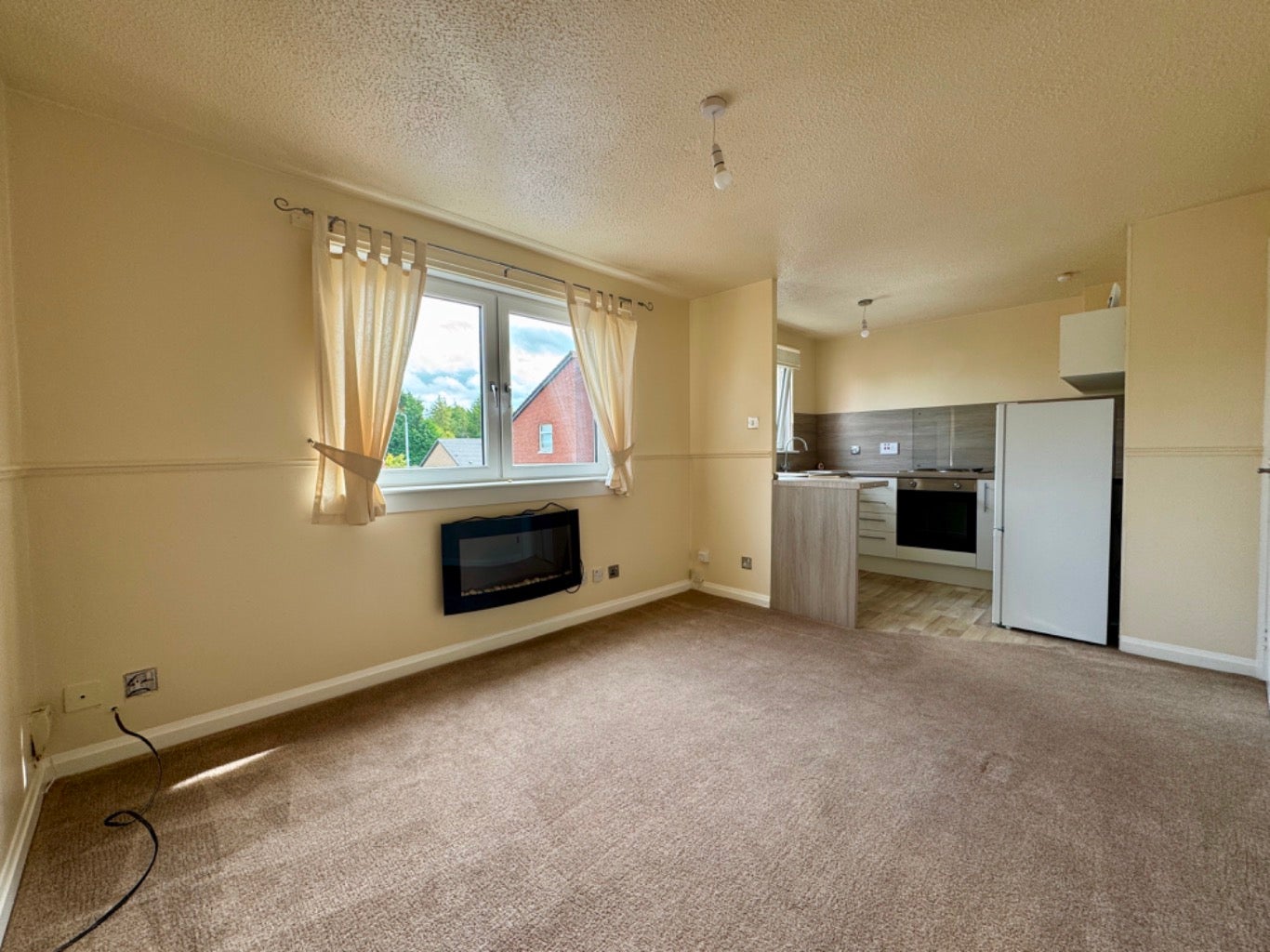 Flat McCallum Gardens in Bellshill
