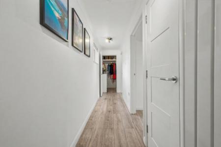 Flat Caledonian Road in Greater London
