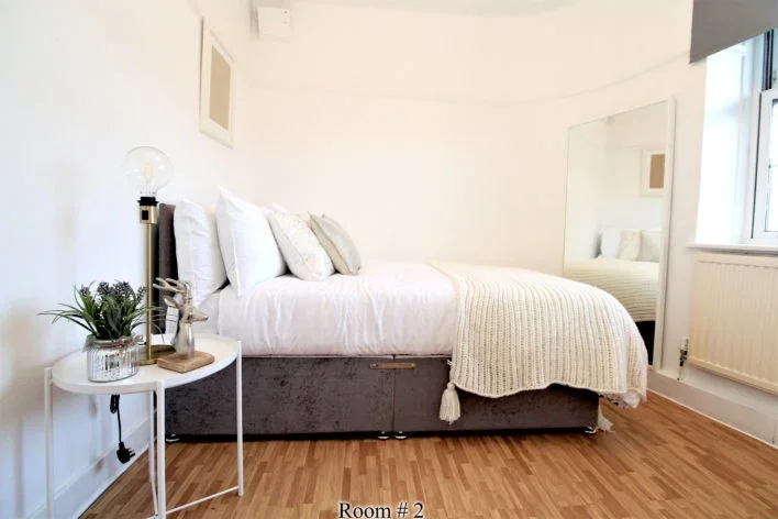 Room Becklow Gardens in Greater London