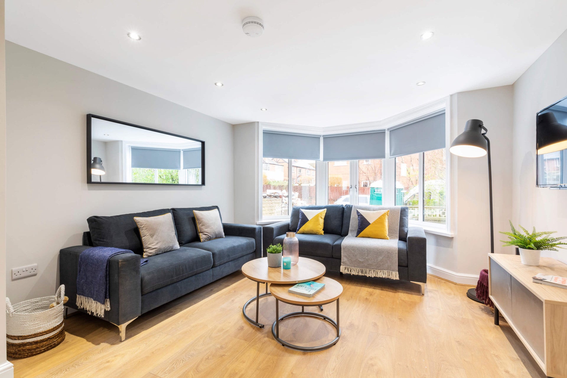 Room Delph Lane in Leeds