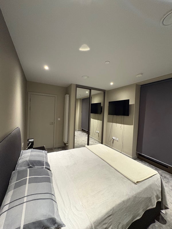 Room Railway Walk in Greater London