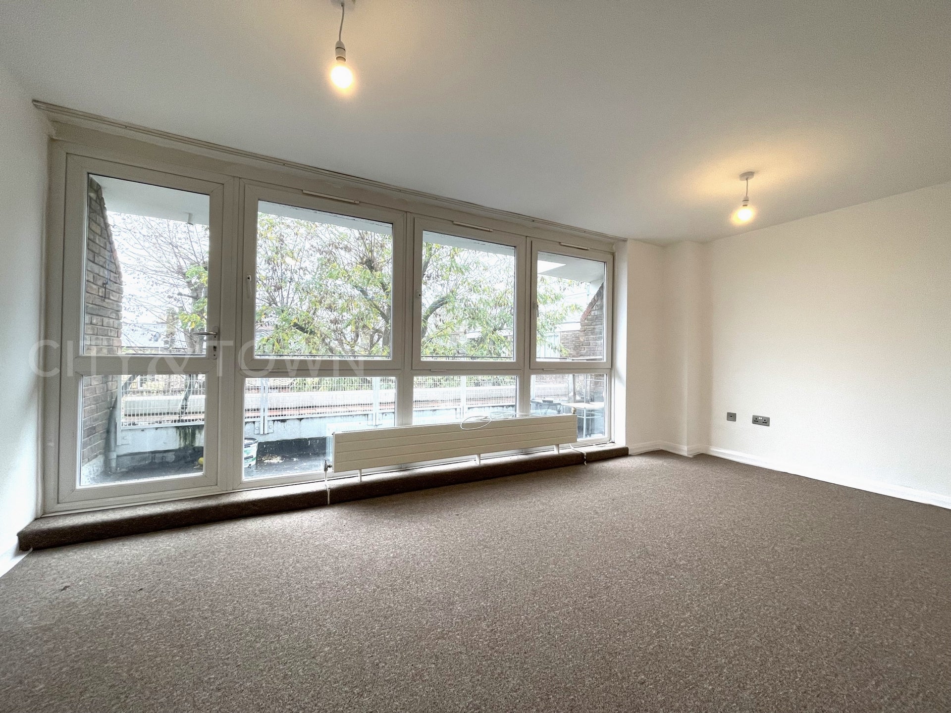 Flat Hornsey Road in Greater London