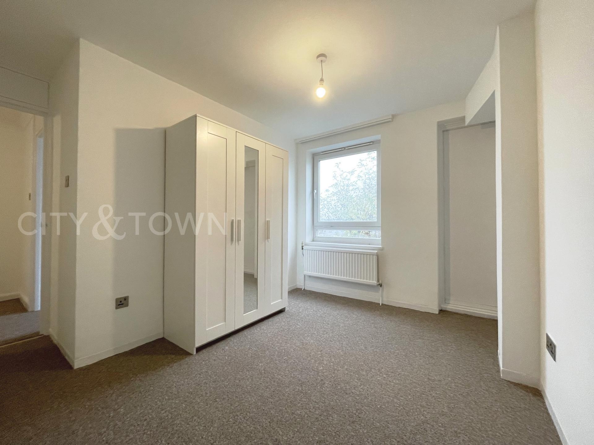 Flat Hornsey Road in Greater London