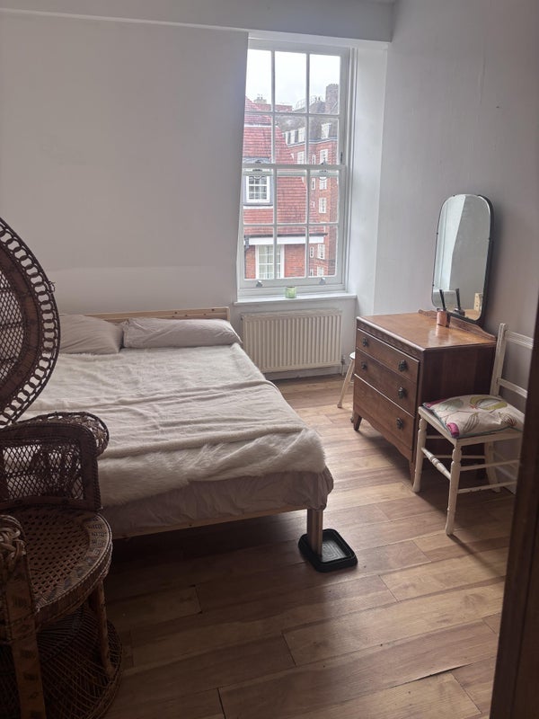 Flat Elystan Street in Greater London