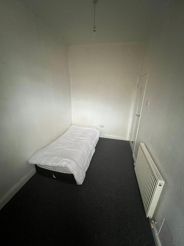 Room Holmes Street in Rochdale