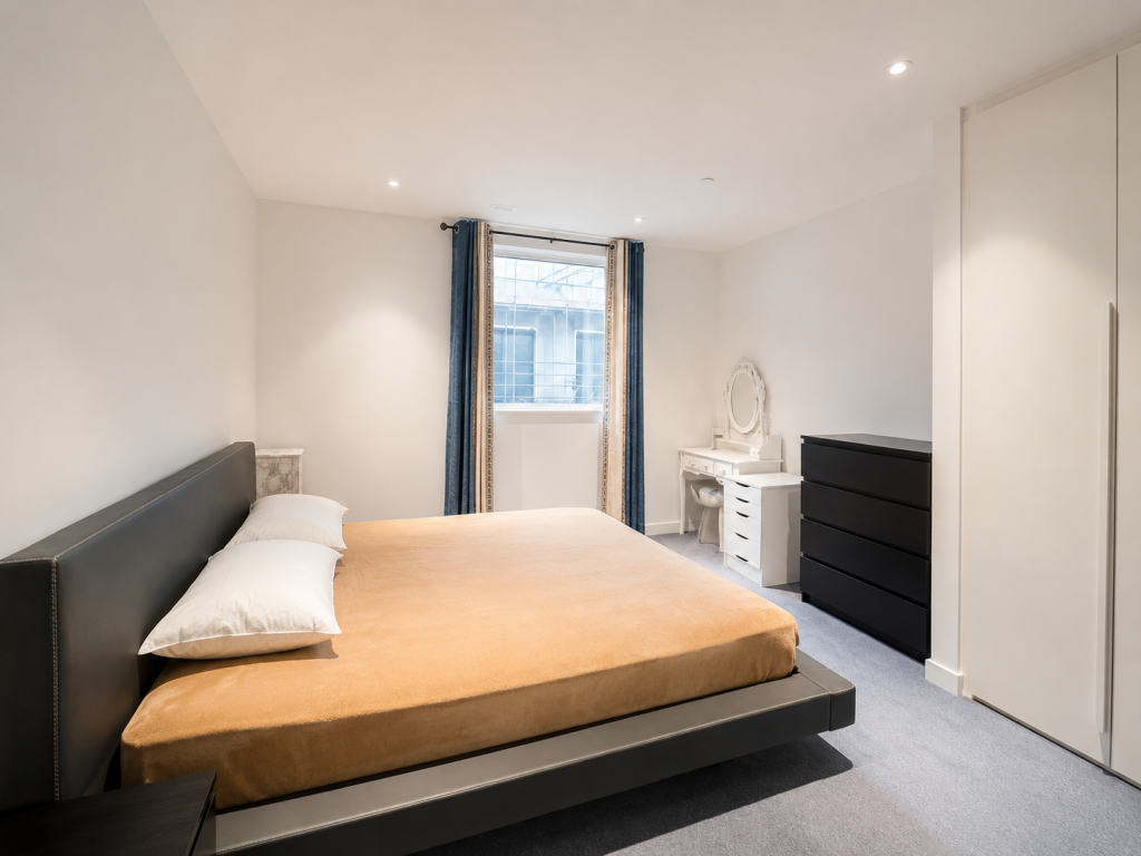 Flat Woodberry Grove in Greater London
