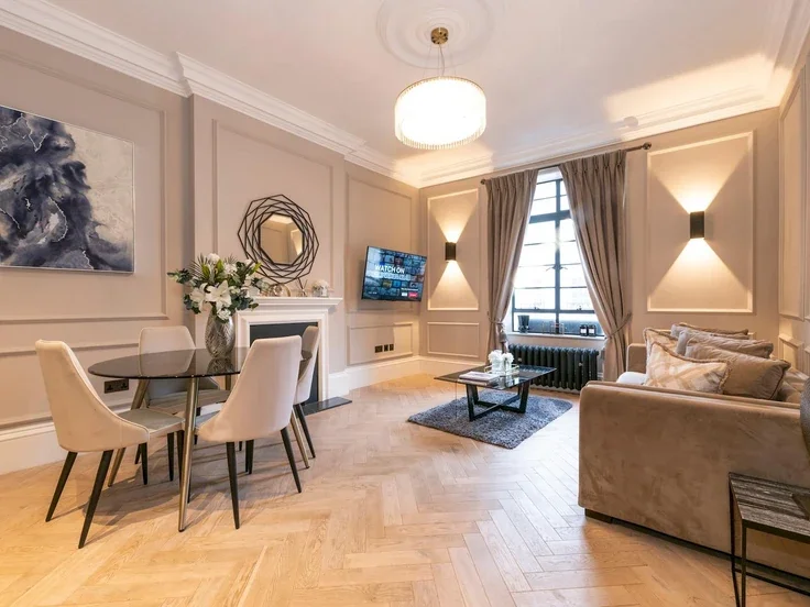 Flat Westbourne Crescent in City of Westminster