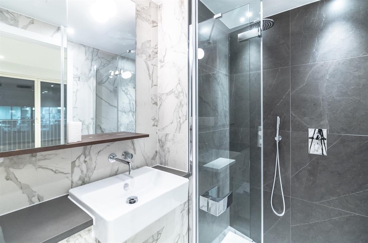 Flat Phoenix Place in Greater London