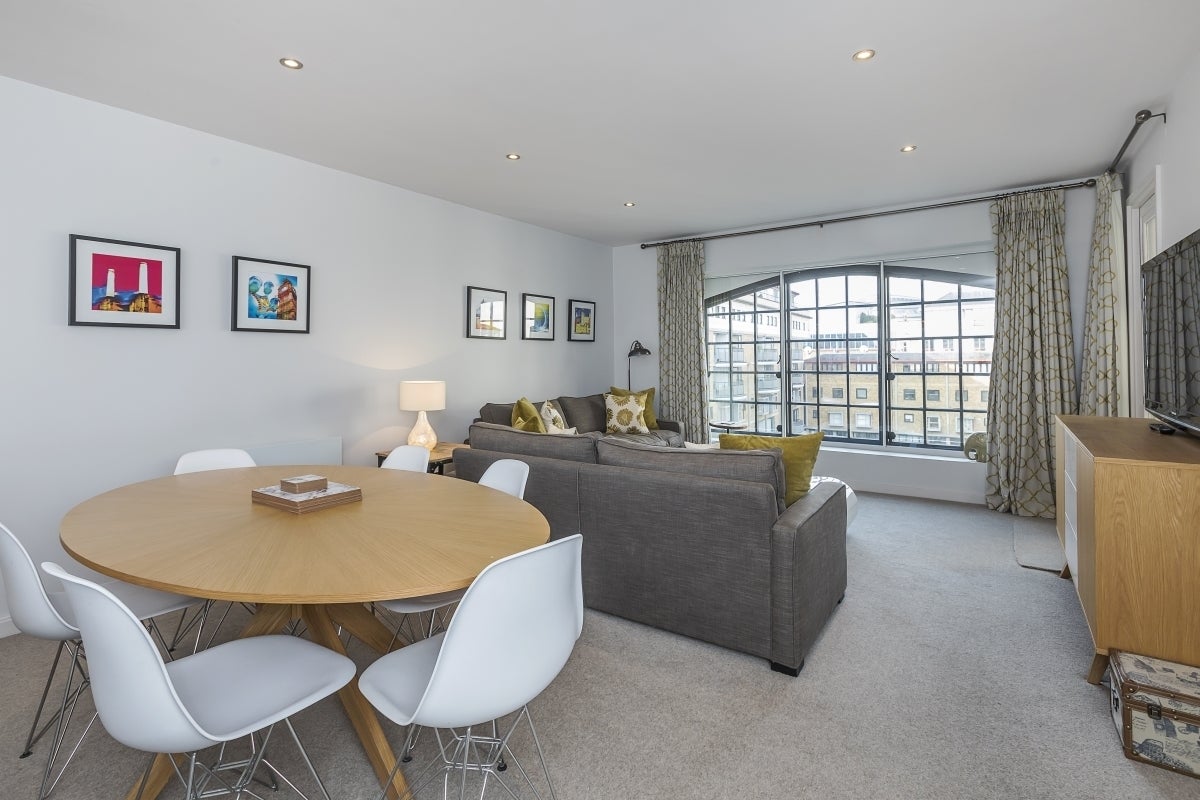 Flat Shad Thames in Greater London