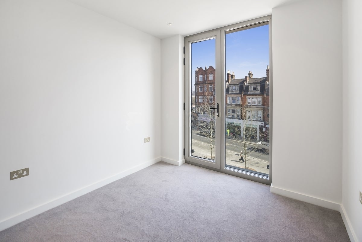Flat Heritage Lane in Greater London