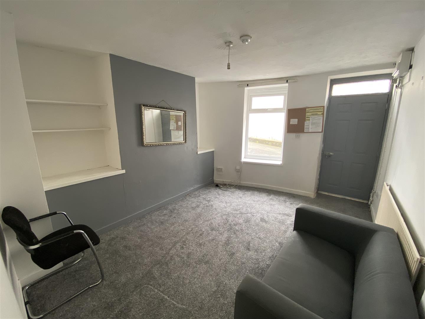 Flat Park Street in Pontypridd