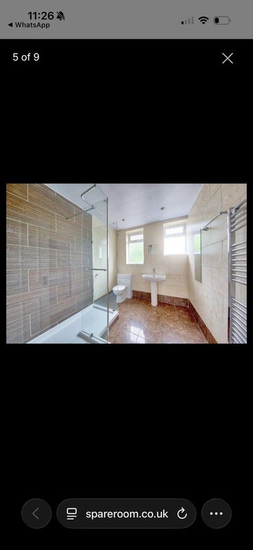 Room Lingwell Road in Greater London