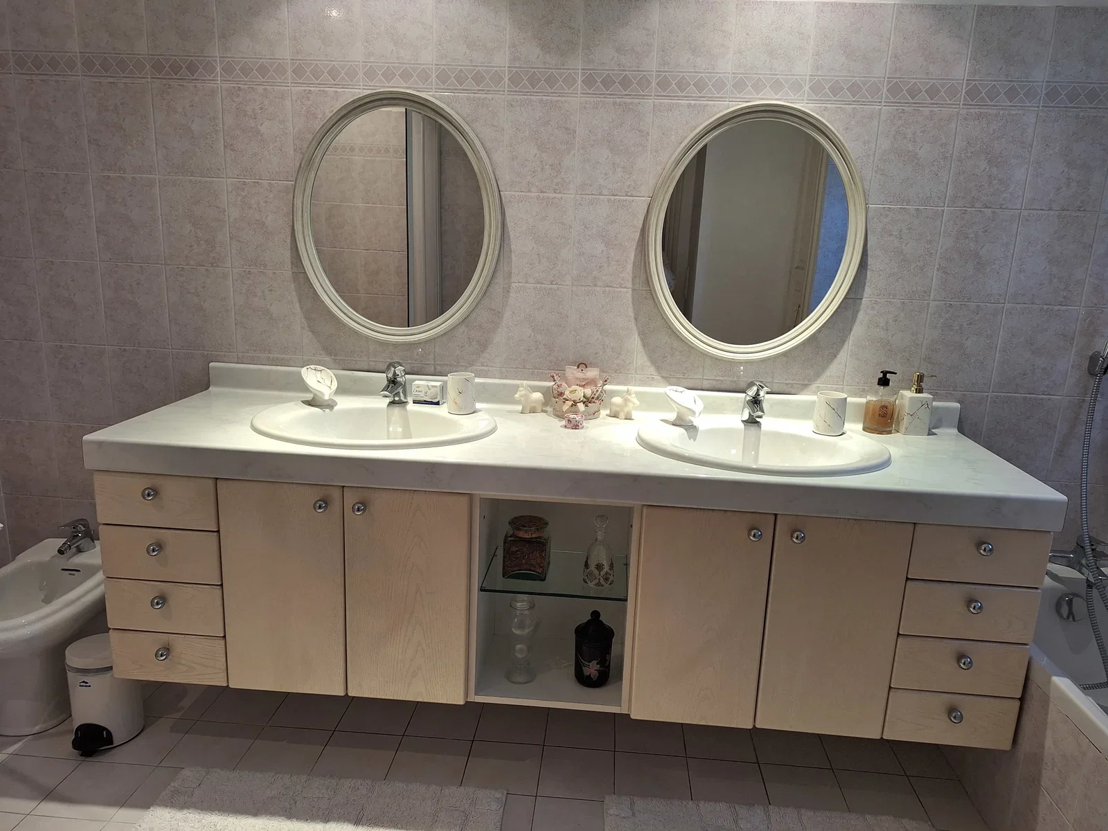 Room Route de la Roquette in Mougins