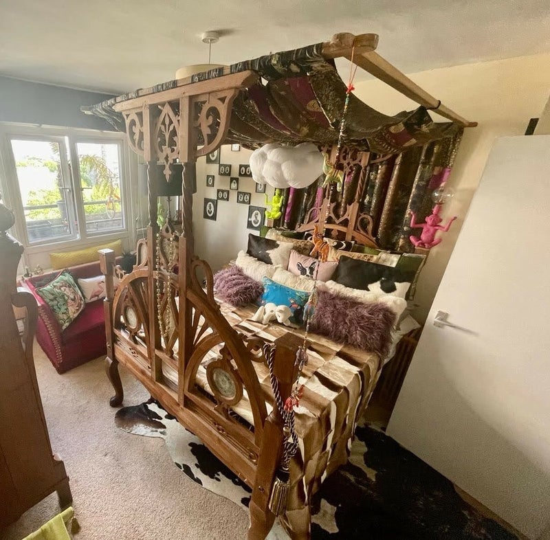 Room Meadcroft Road in Greater London