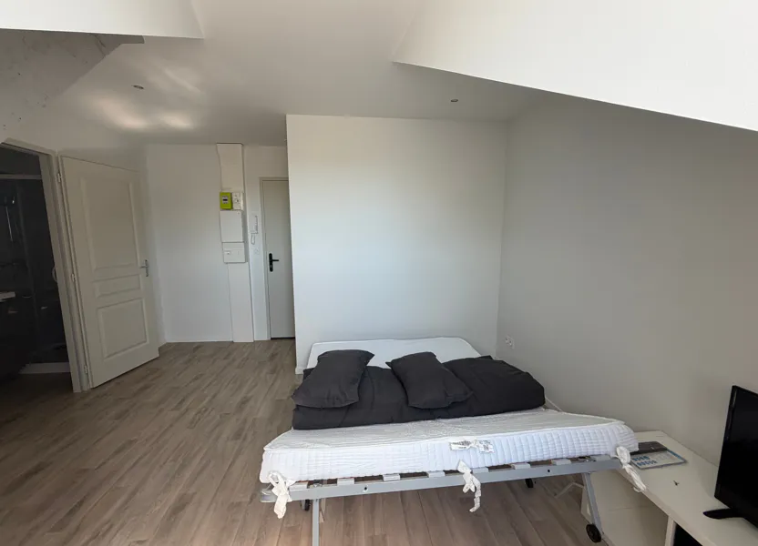 Room Rue des Frères Peyronnet in Périgueux