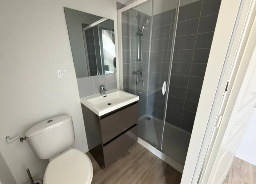 Room Rue des Frères Peyronnet in Périgueux