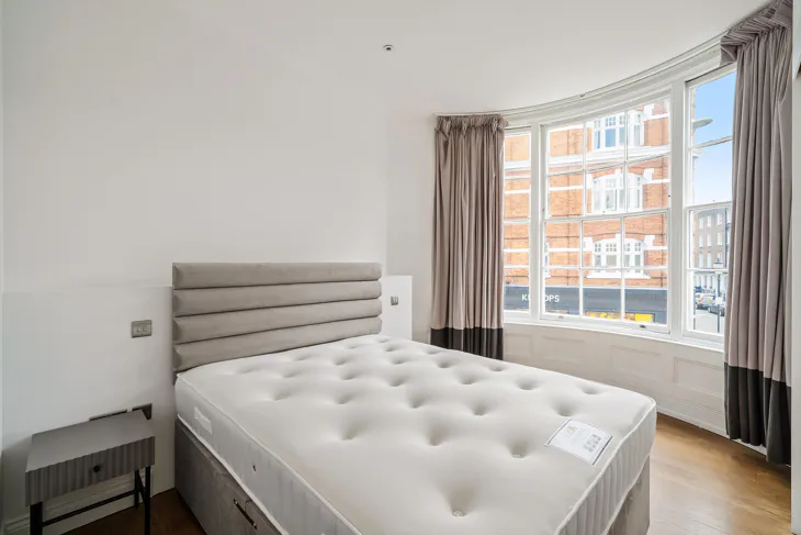 Flat Markham Square in Greater London