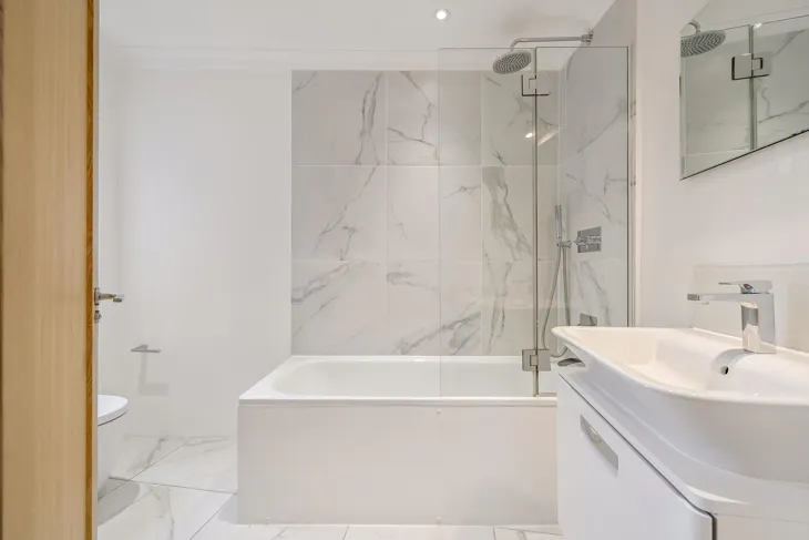 Flat Markham Square in Greater London