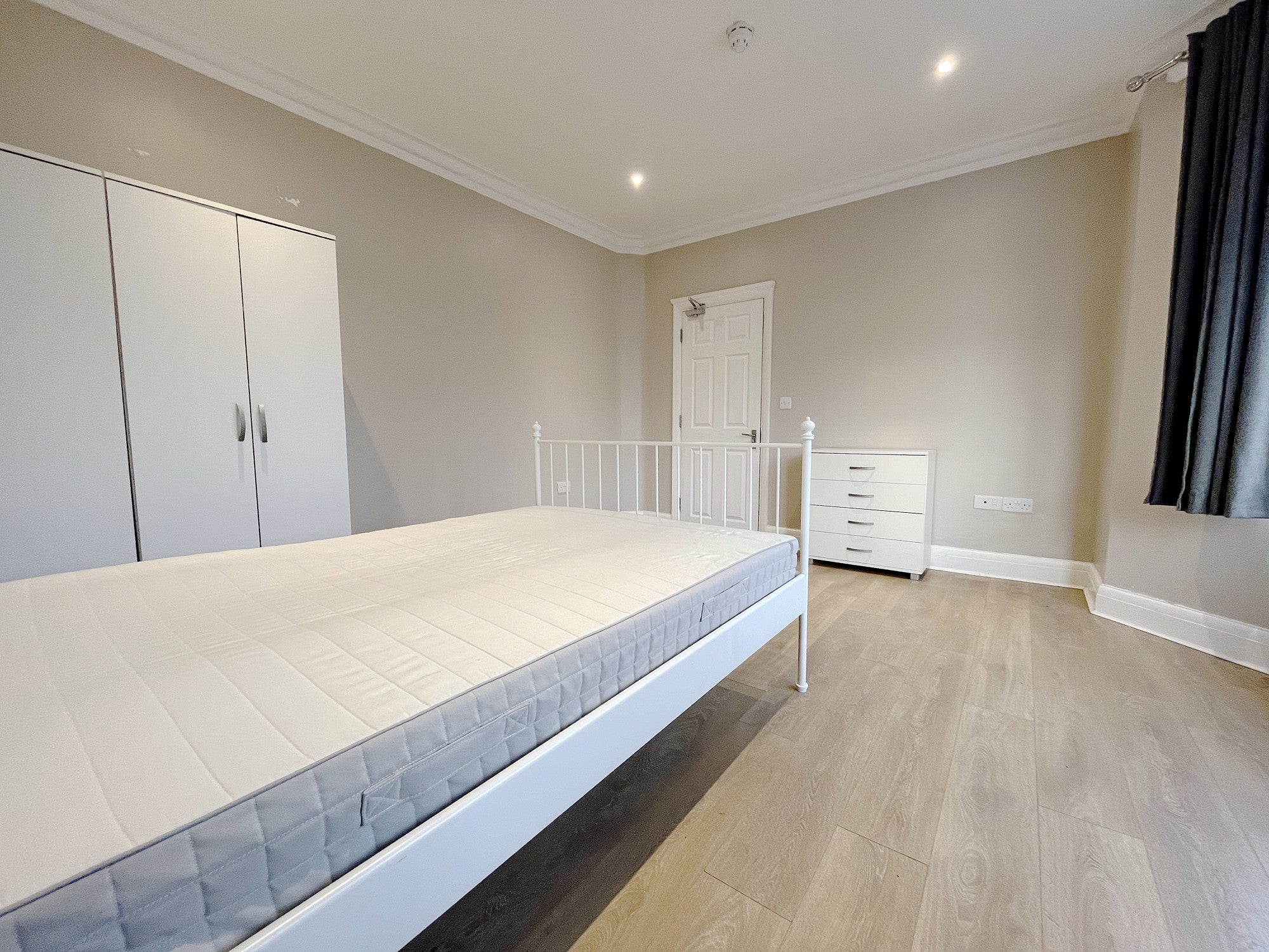 Room Great West Road in London