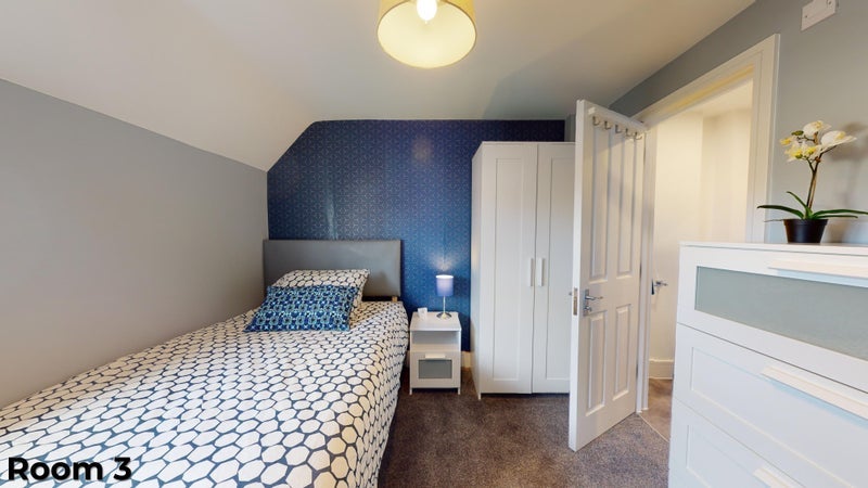 Room Broomhall Road in Chelmsford