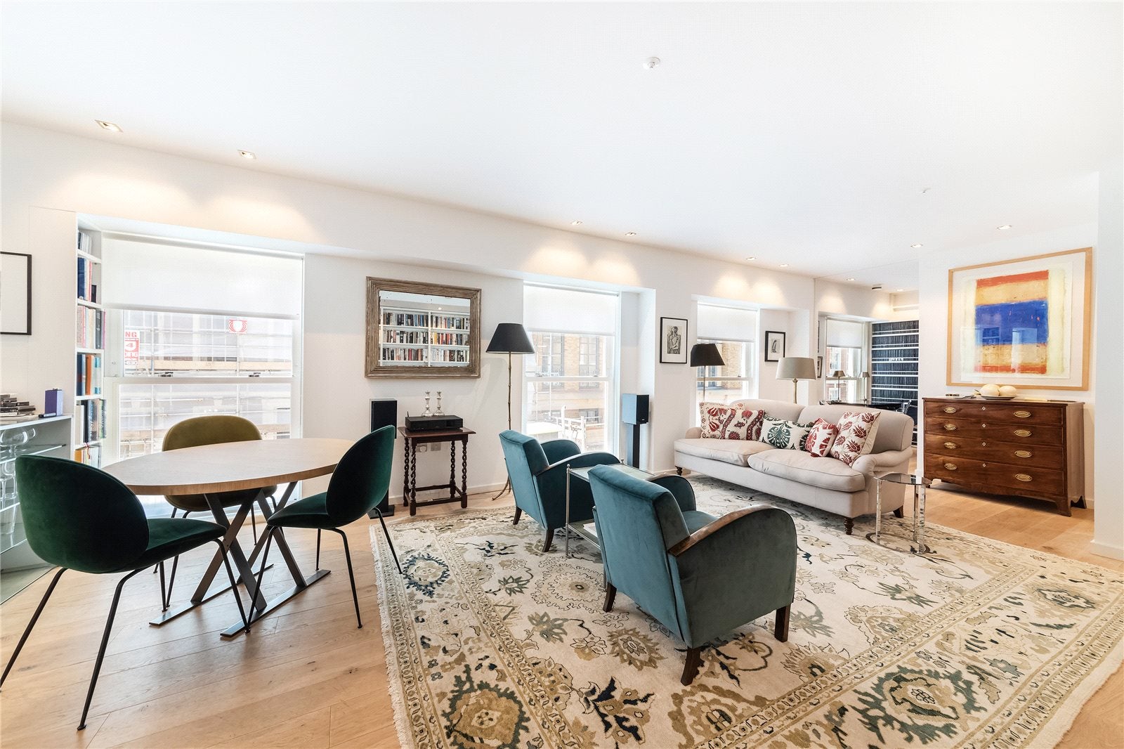Flat Aldwych in City of Westminster