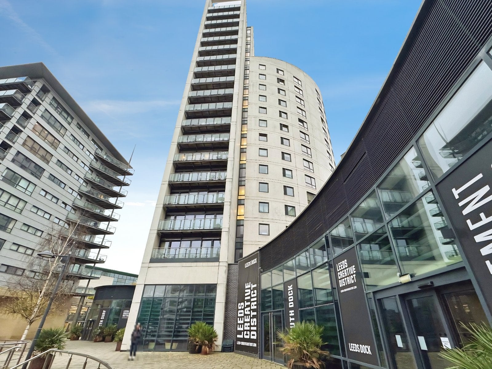Flat Armouries Drive in Leeds