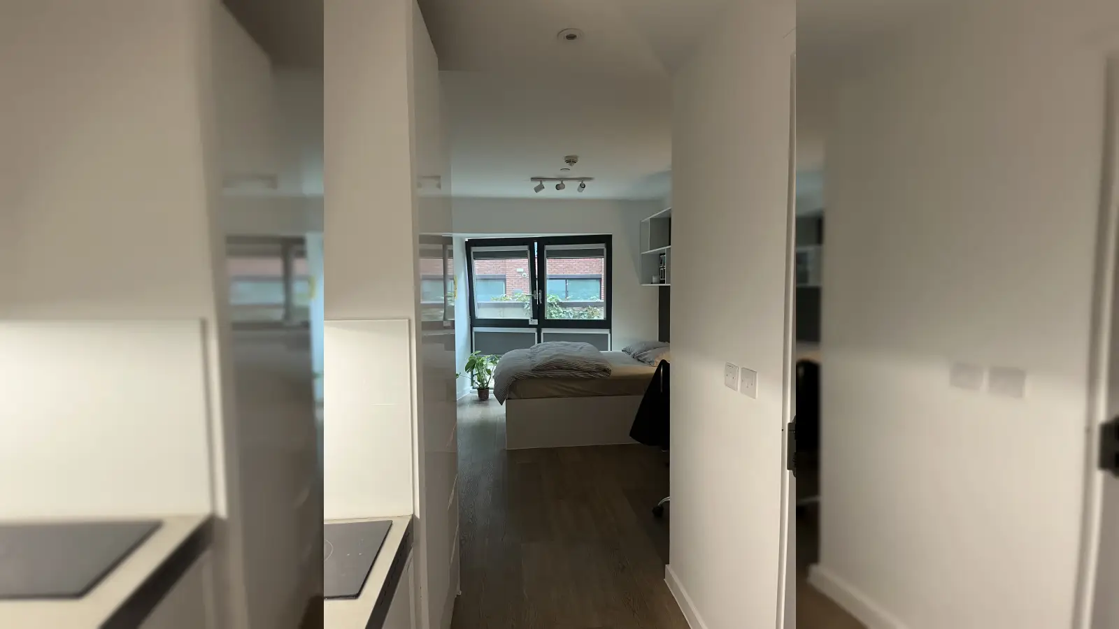 Room Worship Street in Greater London