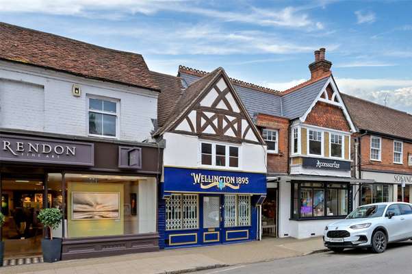 Flat High Street in Marlow