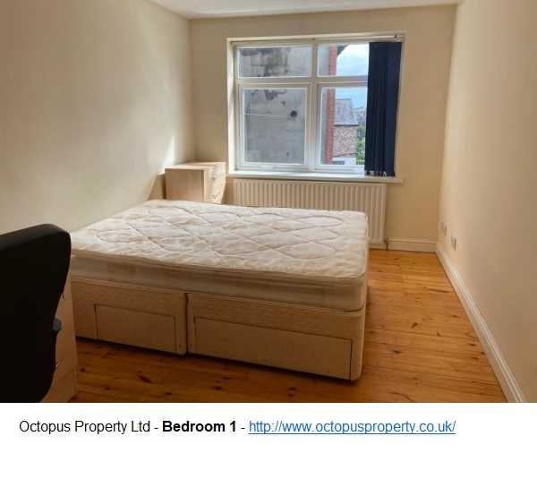 Flat Osborne Road in Newcastle upon Tyne