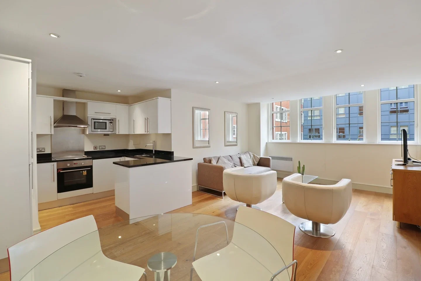 Flat Bennett's Yard in City of Westminster