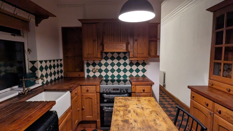 Room Pentre Street in Cardiff