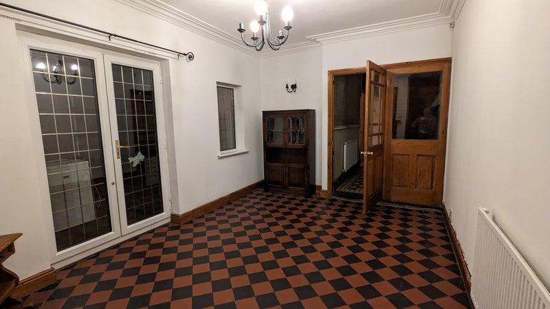 Room Pentre Street in Cardiff