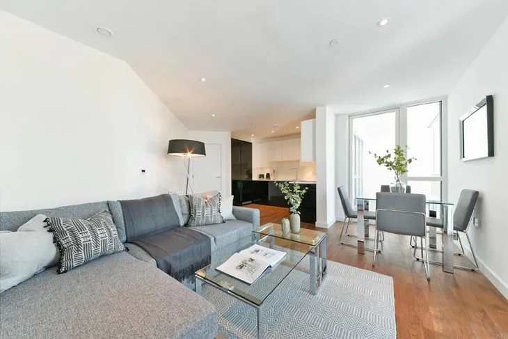 Flat Town Place in Greater London
