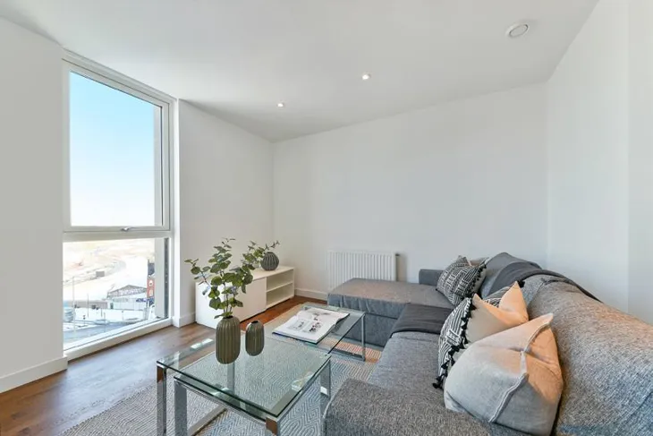 Flat Town Place in Greater London
