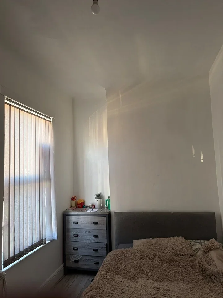 Room Pendennis Street in Liverpool