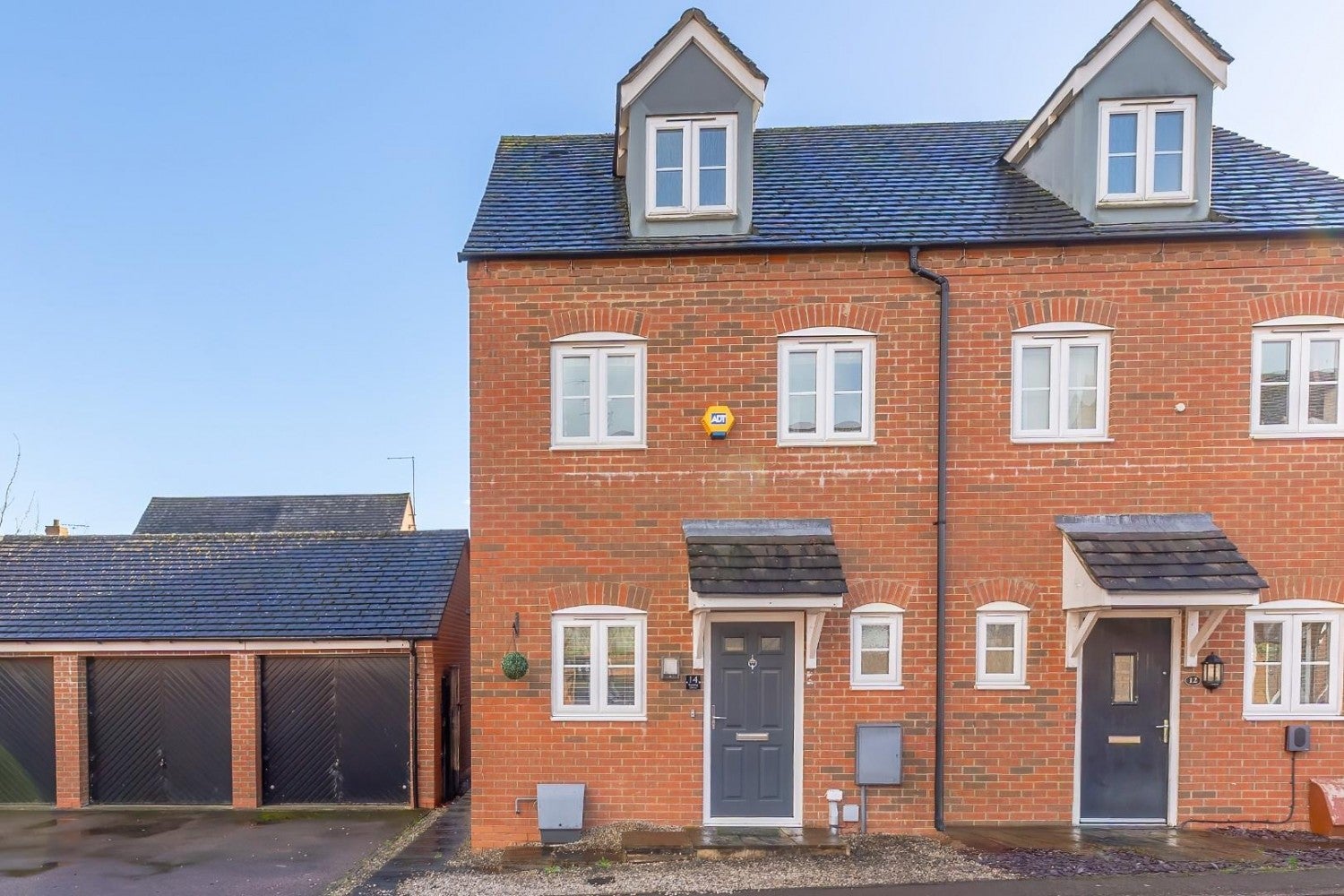 House Bunting Drive in Leighton Buzzard