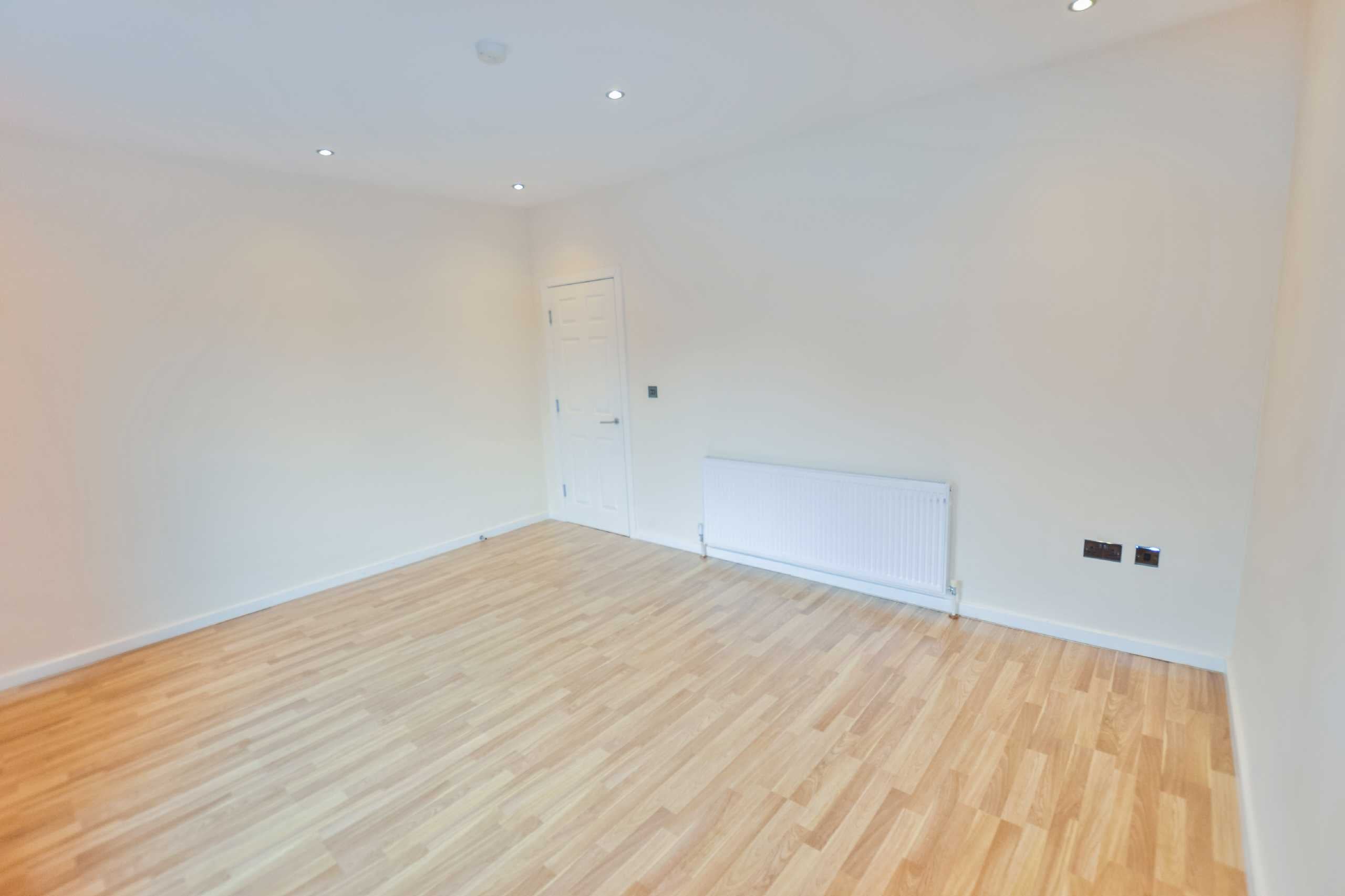Flat Bridgenorth Avenue in Manchester