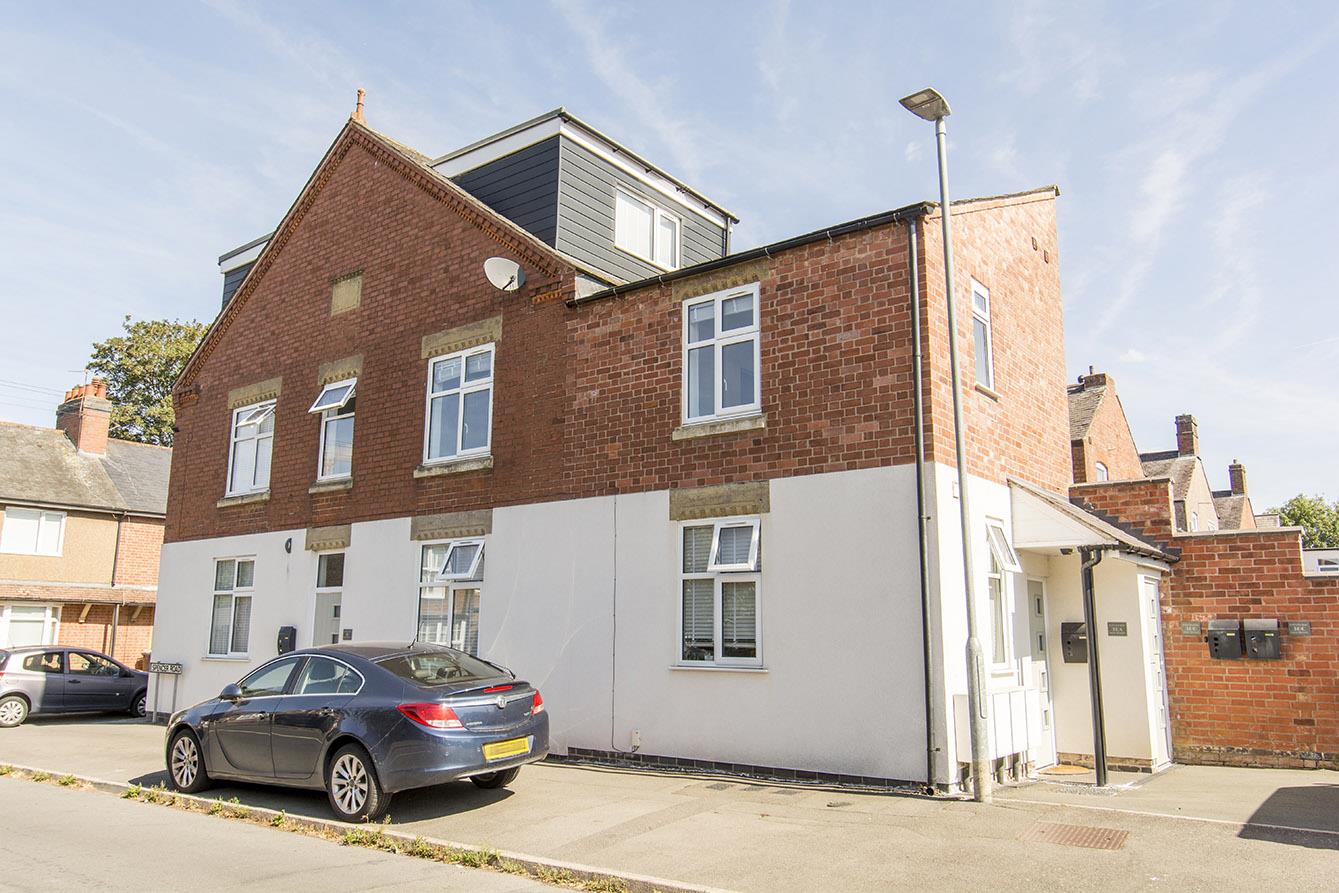 Flat Spencer Road in Harborough